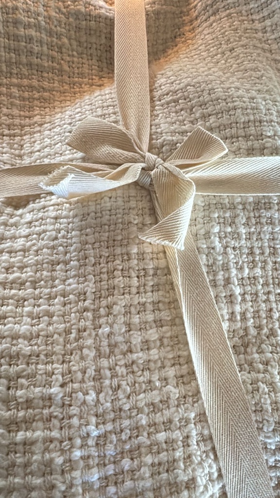 Manta Basket Weave Knit Off White