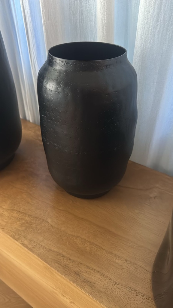 Jarron Bhima Negro 16,5 x 26 cm