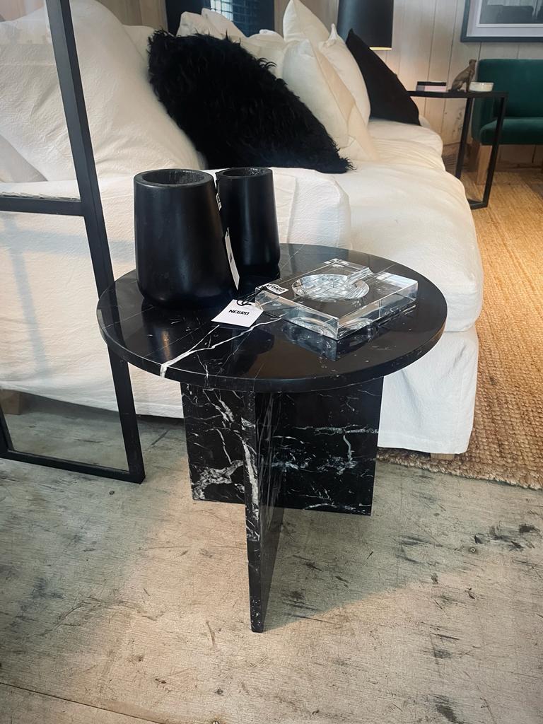 Mesa Auxiliar T - Mármol Marquina