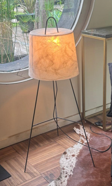 Lampara de Pie con Manija