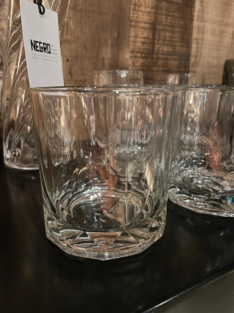 Vaso de Whisky Base Triangular