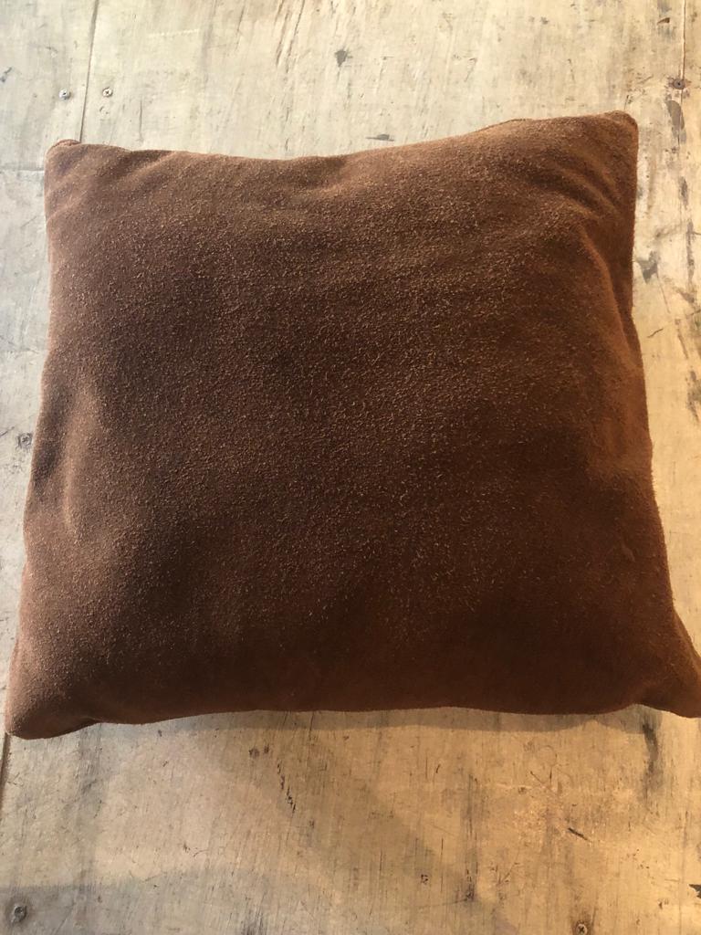 Almohadón Cuadrado Gamuza