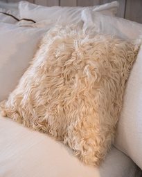 Almohadón Cuadrado Pelo de Chivo